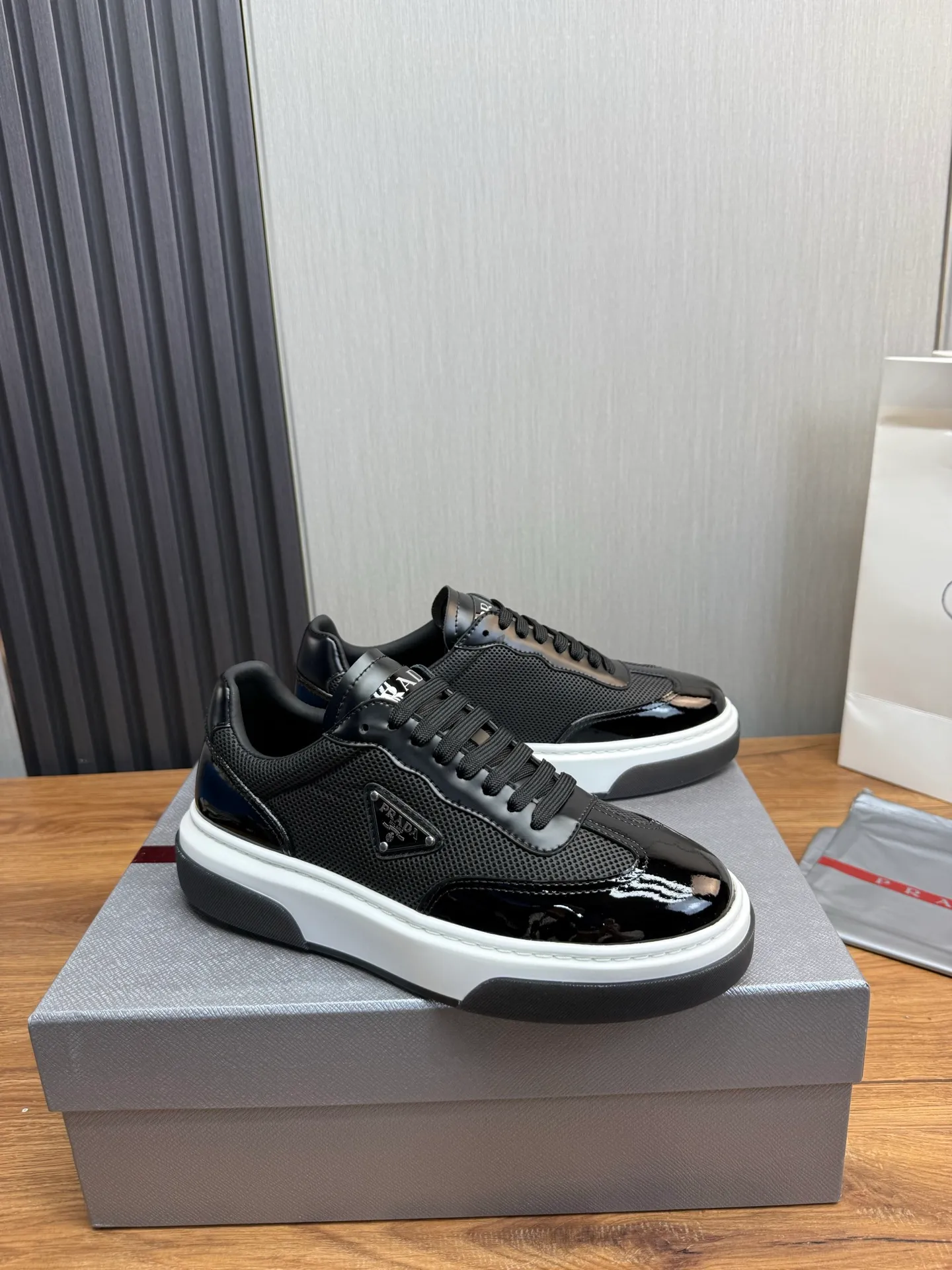 Men's shoes 💰600💰 [PRADA] Popular men's shoes shipped 👏Official website synchronized ⬆️Original cowhide fabric + cowhide lining, 1⃣️:1⃣️reproduction, original sole, 38-45 (45. Customized, non-refundable)